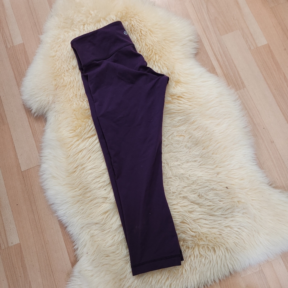 Lululemon cropped Purple Leggings